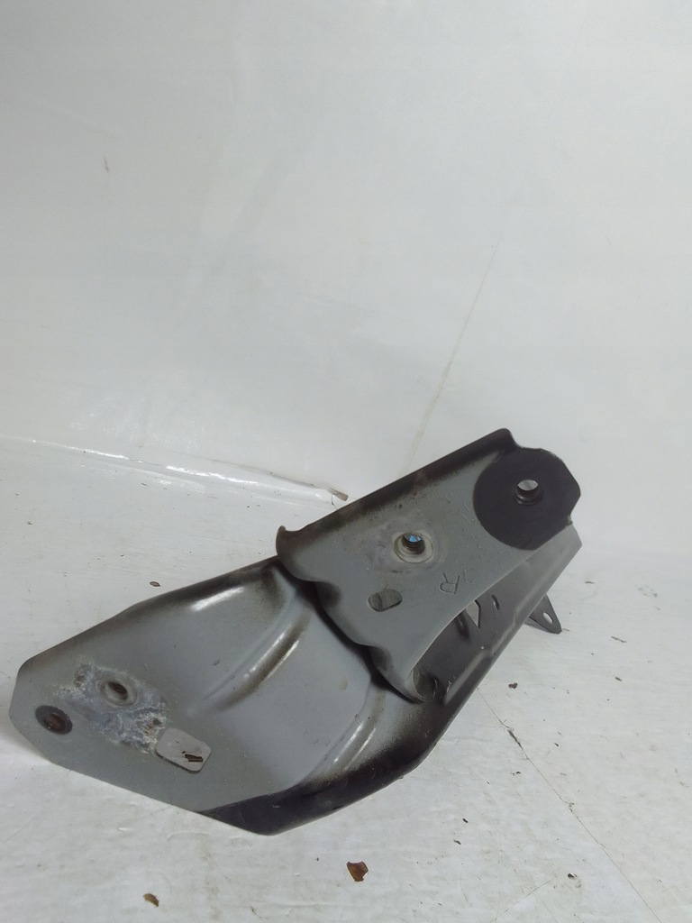 фото №8, Mazda cx50 23- кронштейн крыла левый правый перед usa