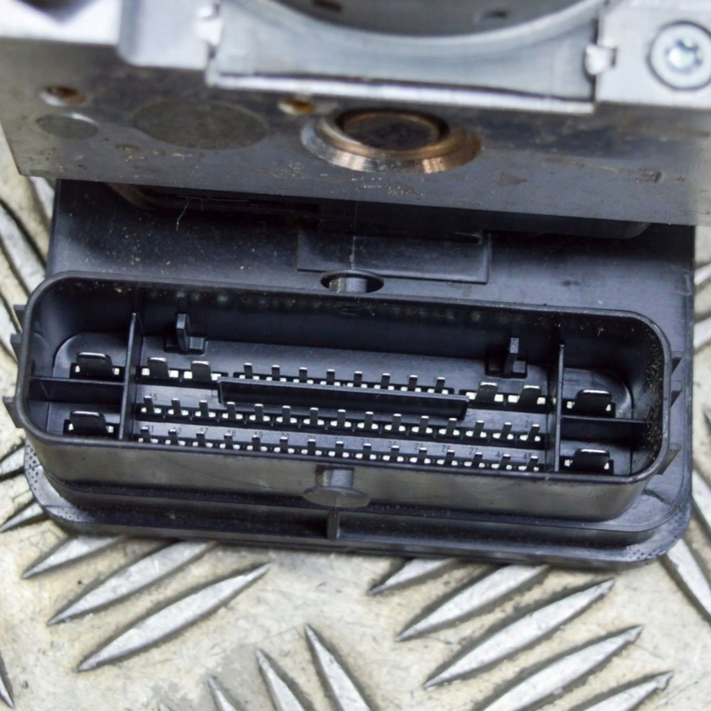 фото №5, Land rover range rover evoque l538 2015 насос abs