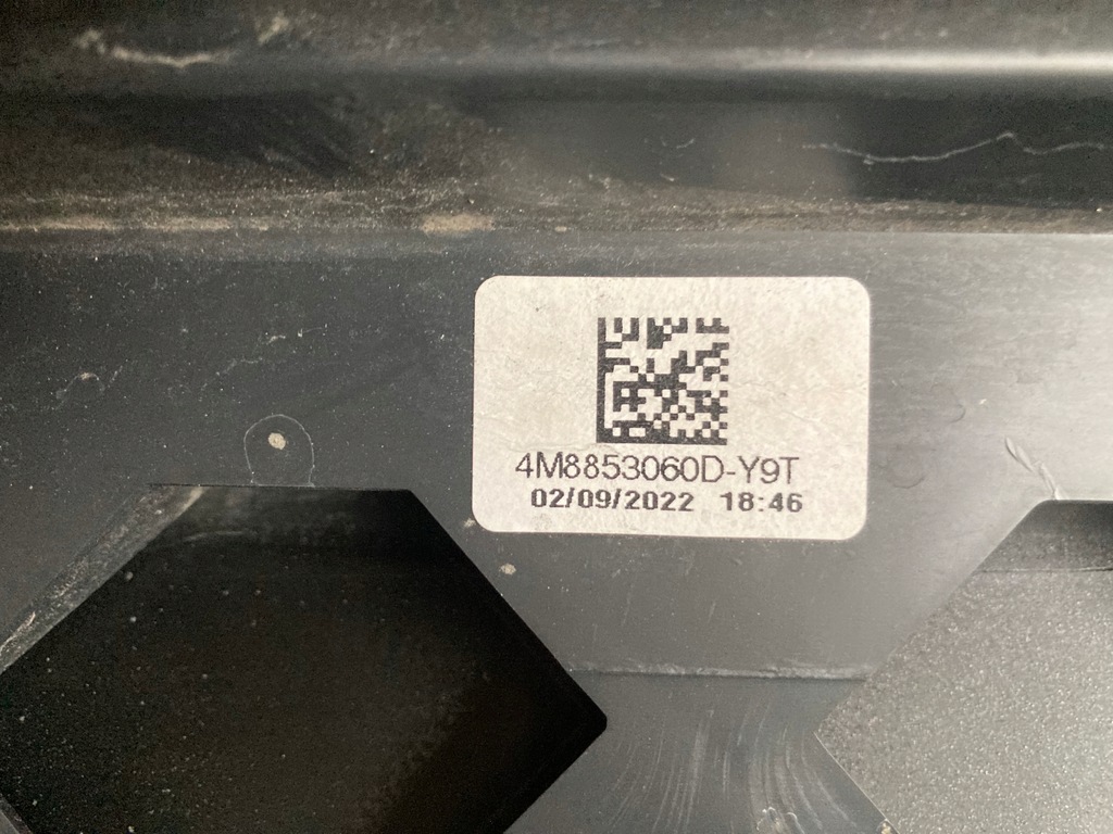 фото №12, Молдинг дверь правый перед audi q8 4m8 4m8853960d