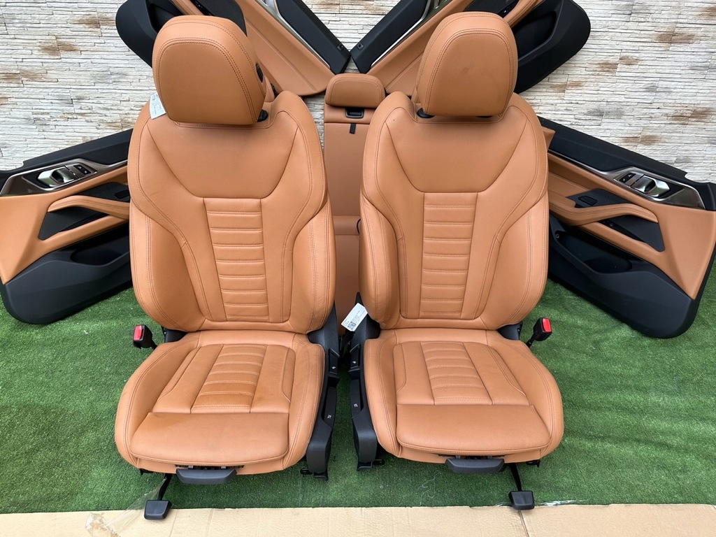 фото №4, Сидіння консоль заднє сидіння оббивка салон bmw 4 g26