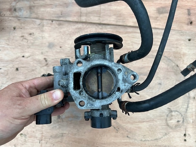 фото №5, Дроссельная заслонка toyota previa ii 2.4 vvti 00-06