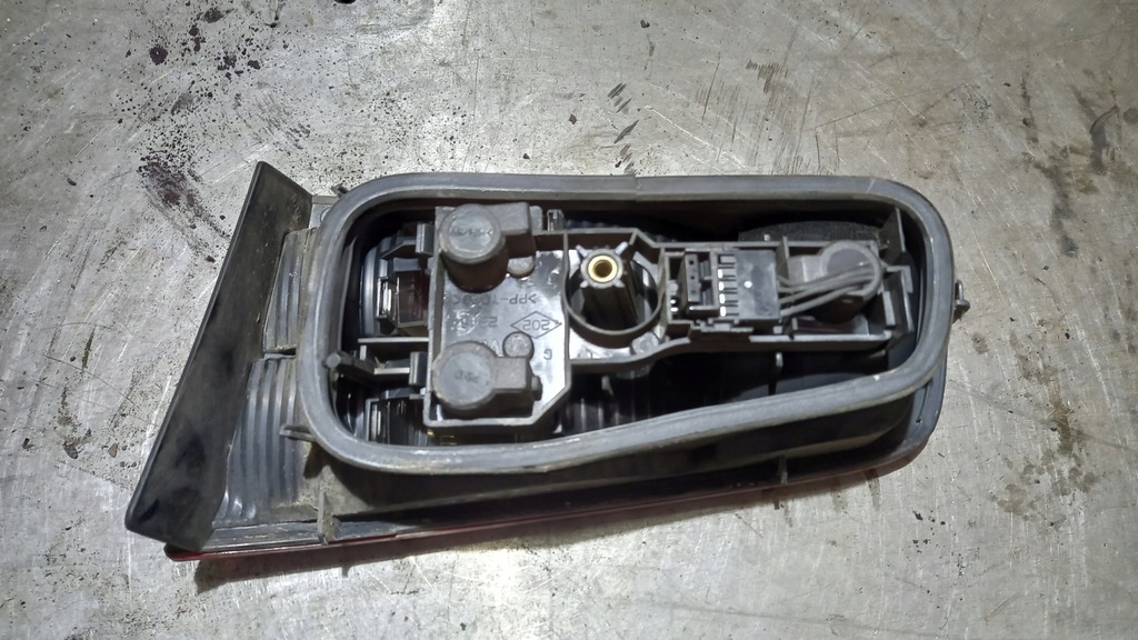 фото №2, Лампа задня ліва кришка багажника renault laguna ii 01r hb