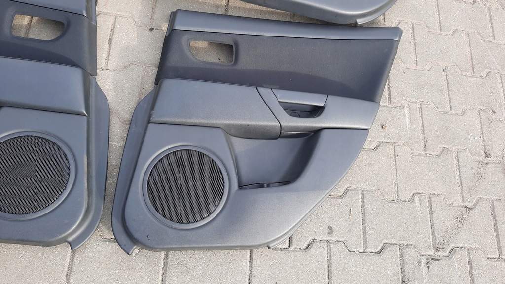 фото №2, Обивка дверь mazda 3 05r