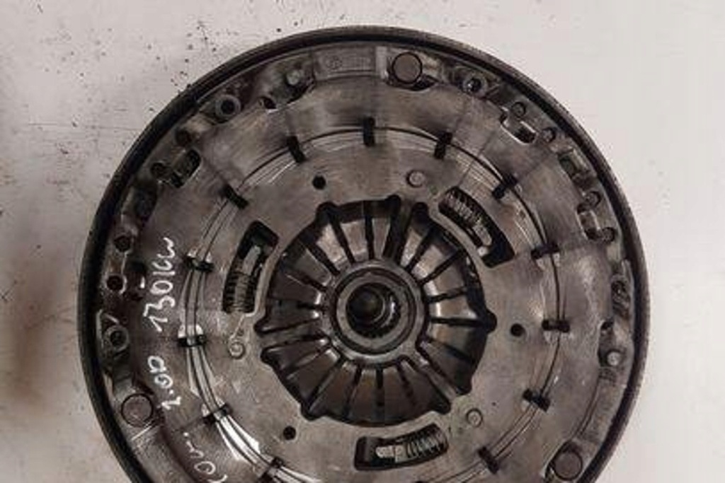 фото №11, Комплект зчеплення bmw 1 e87 124052310 2.0l дизель 130kw 2009