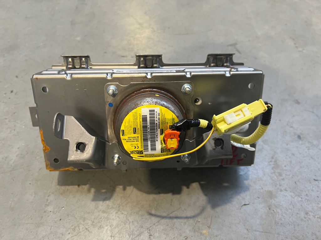 фото №14, Приборная панель консоль подушка безопасности ремни toyota c-hr chr lift