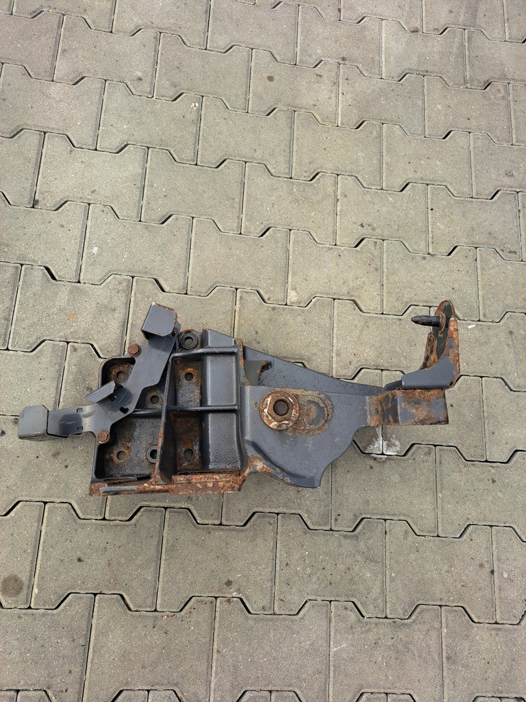 фото №4, Кронштейн кронштейн правый рессора renault magnum dxi