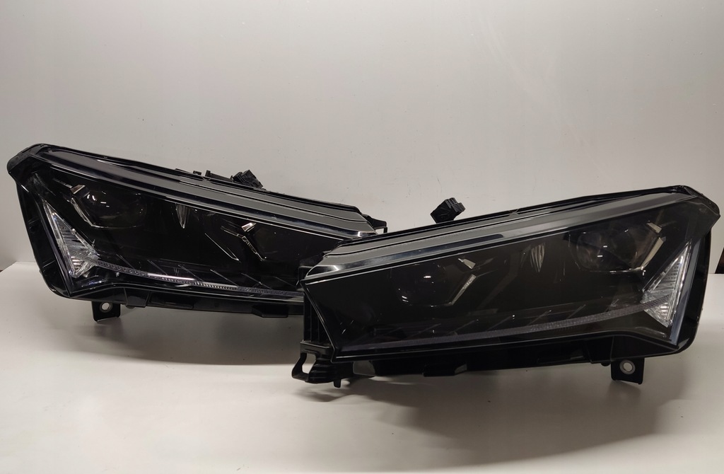 фото №1, Skoda enyaq 5lb фара full led лампа правая левая