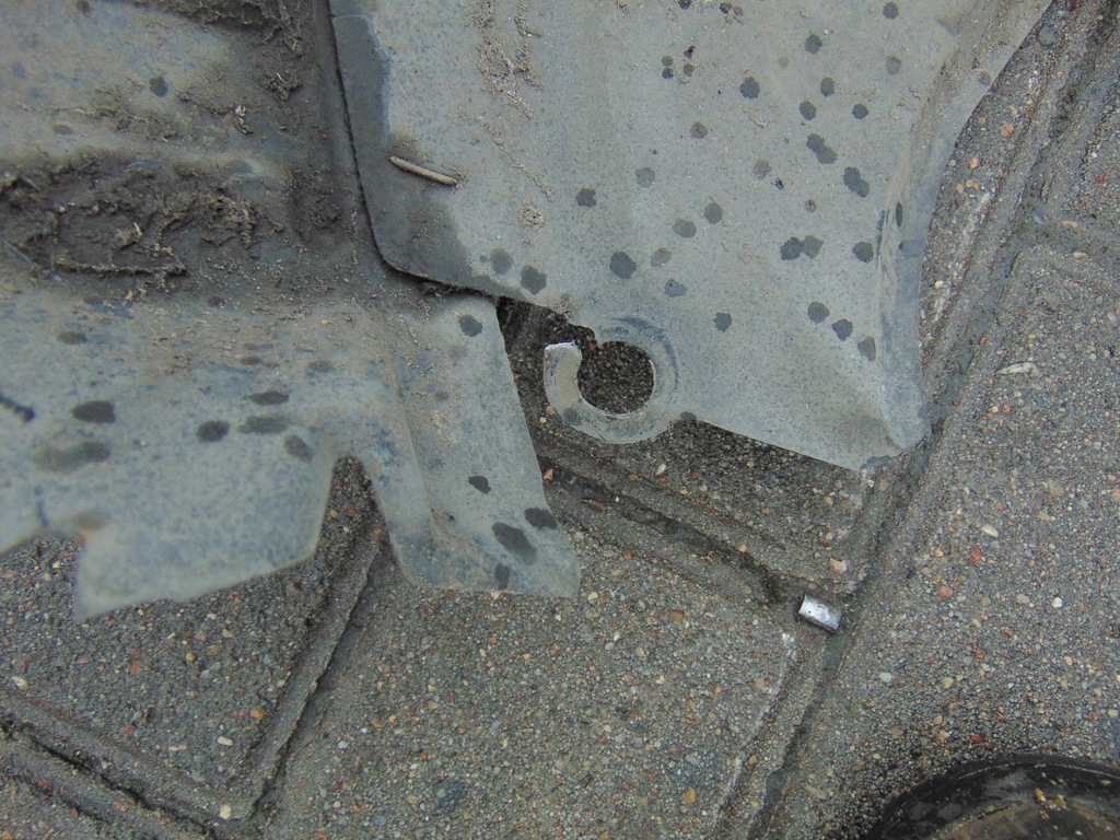 фото №10, Подкрылок левая перед передние mazda 3 i bk 03r- eu