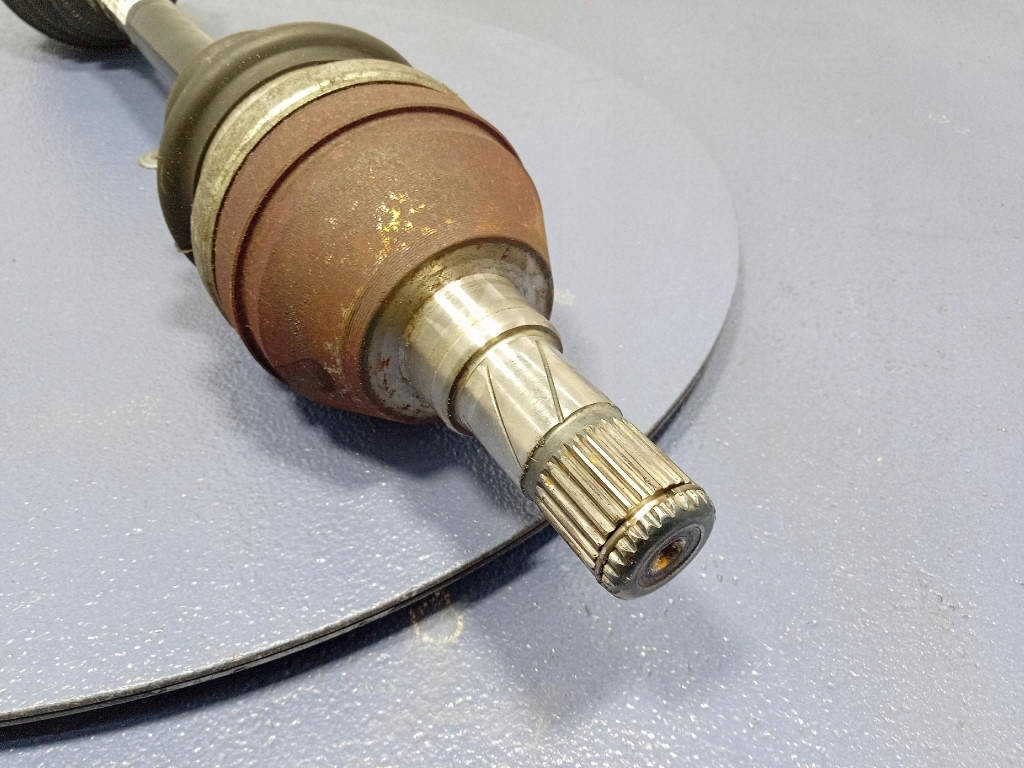 Opel zafira c iii рестайлінг  2016- 1.4 140 km привідний вал ліва перед 13348263 b14net Недорого