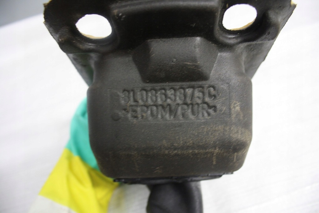 фото №16, Шумоизоляция выборщик audi a3 8l fl hb 8l0863875c