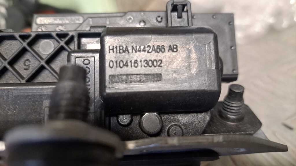 фото №3, Ford puma mk2 2020 r замок крышки багажника h1ba-n442a66-ab