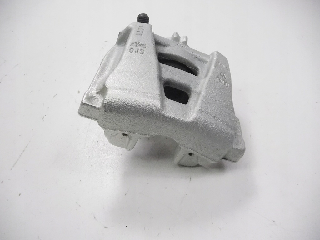 фото №8, Audi q3 8u lift суппорт перед правый 5n0615124