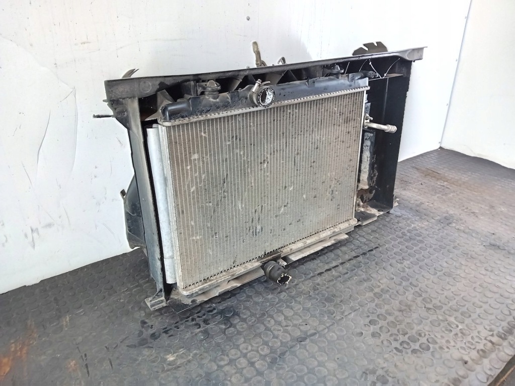 Набор радиатор woda кондиционер вентилятор peugeot 308 1 9680590180 9680590080 Недорого