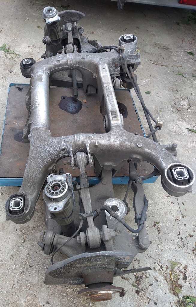 фото №8, Bmw f10 f11 поворотный кулак задняя левая правая рычаг łódź стабилизатор рычаги