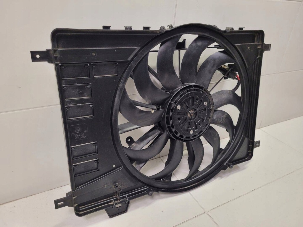 Вентилятор радиатора land rover discovery sport 2017 gj32-8c607-bb Цена