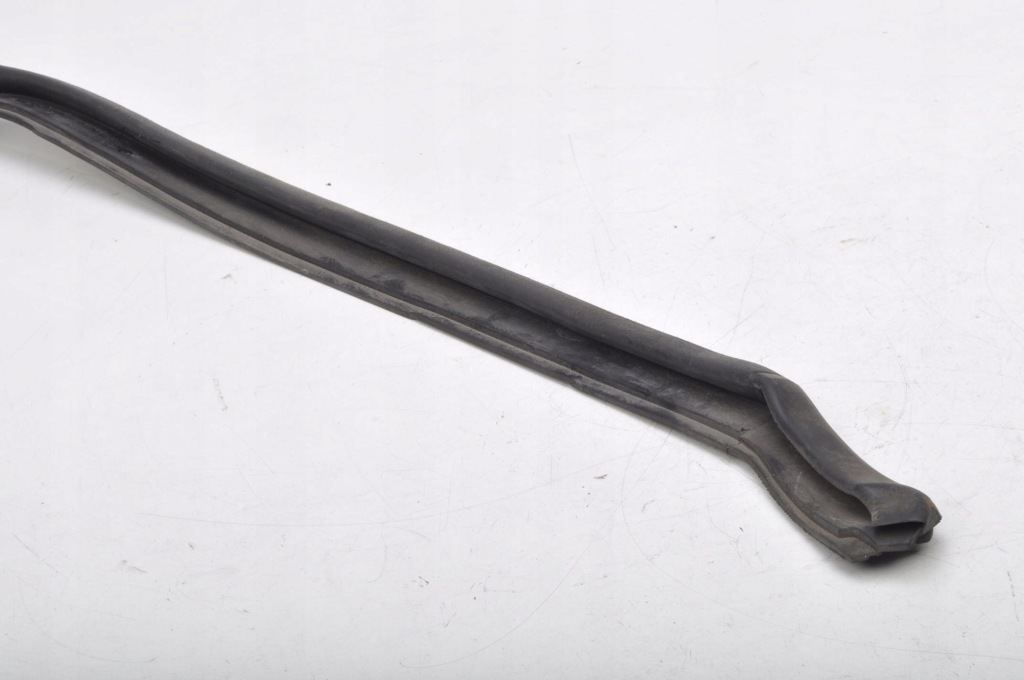 Ferrari california прокладка бампера передний Цена