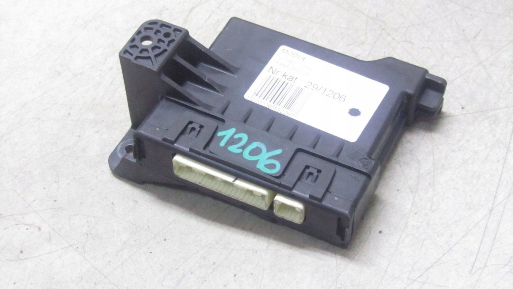 фото №1, Toyota avensis t29 модуль кондиционера 88650-05310