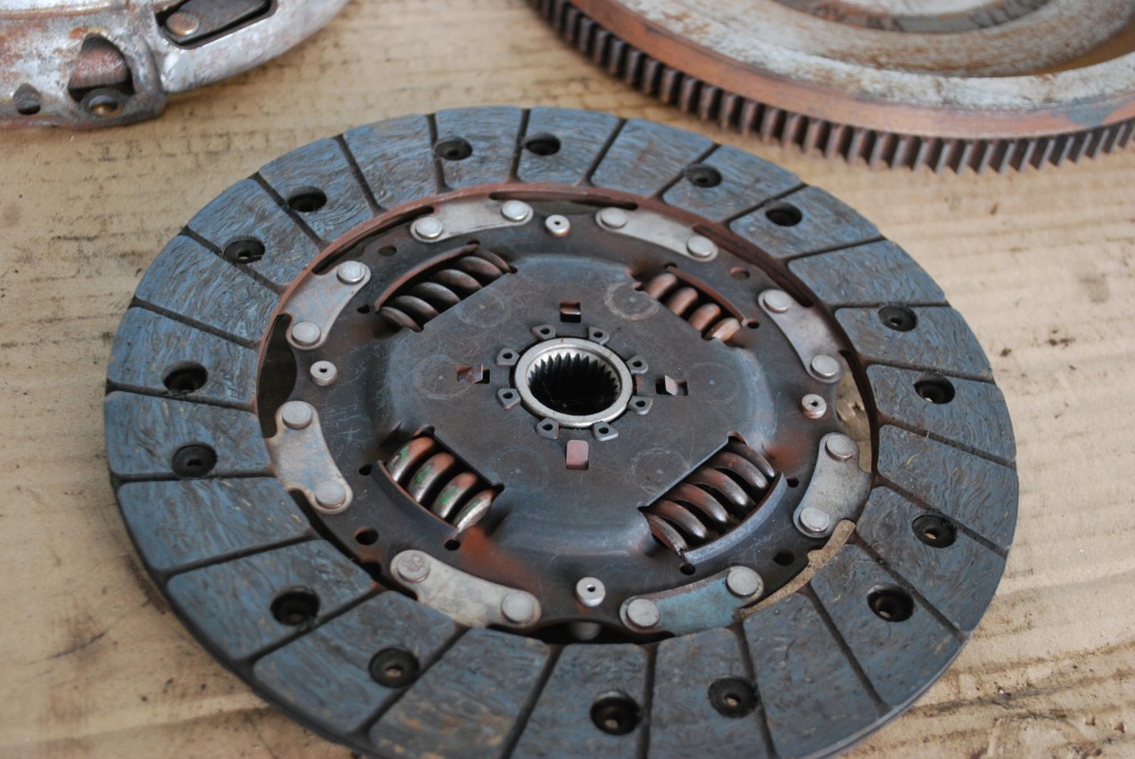 Сцепление полный vw seat skod 1.2 tsi 03c141025j Цена