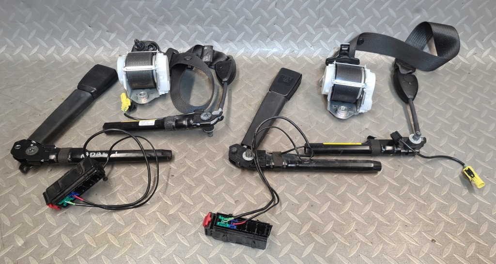 Купить Натяжители ремней перед ремни безопасности opel adam оригинал комплект