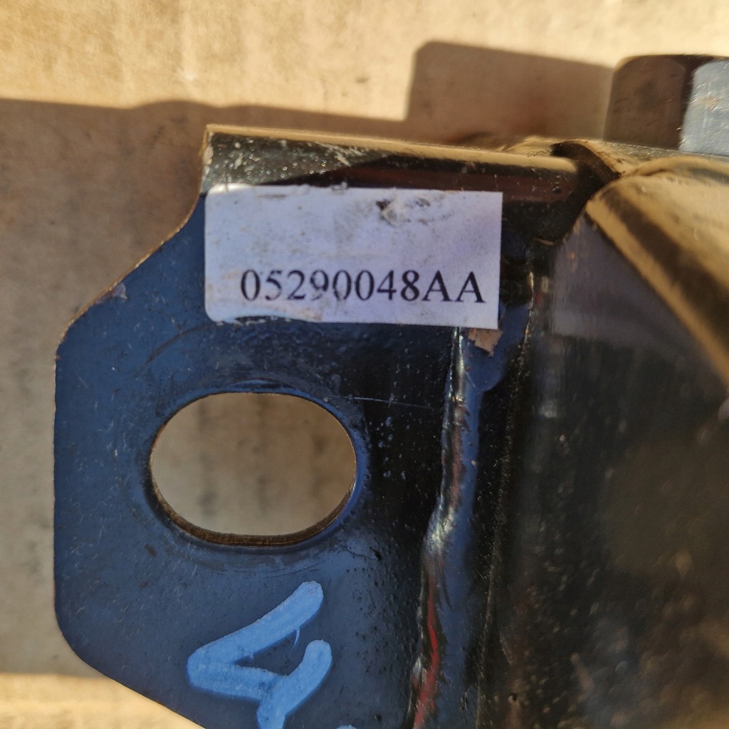 фото №12, Dodge viper srt10 кронштейн кронштейн підголівник підсилення mopar 05290049aa