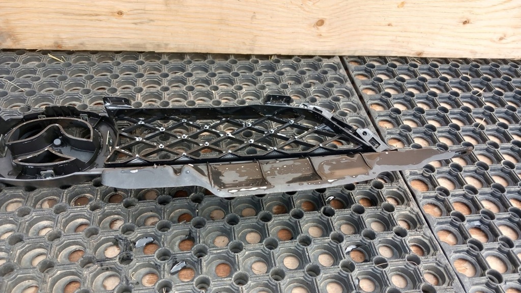 фото №4, Mazda 5 решётка радиатора решётка радиатора