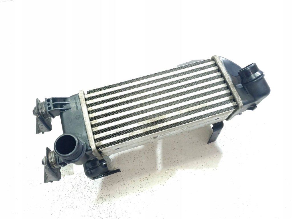 Lancia ypsilon 3 2017r рестайлинг  1.3 jtdm 90km интеркулер радиатор воздуха с Разборки