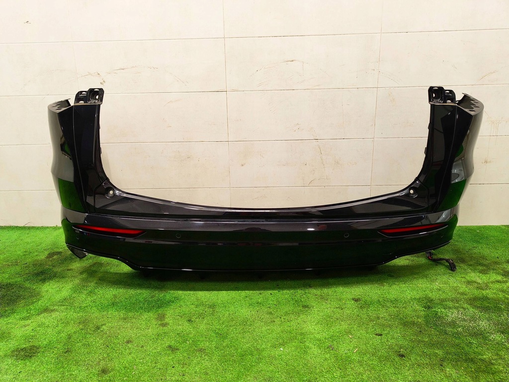 фото №1, Maserati grecale бампер задняя 6pdc