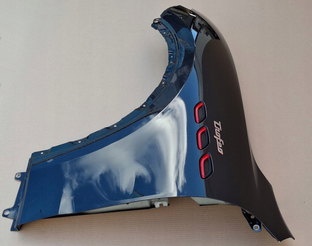 фото №14, Maserati levante trofeo крила лівий przó молдинг накладка 673005579