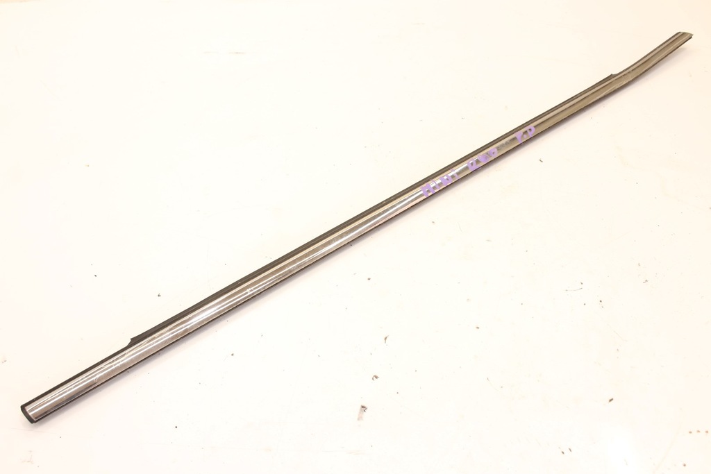 фото №1, Молдинг уплотнитель правый перед хром mini countryman r60