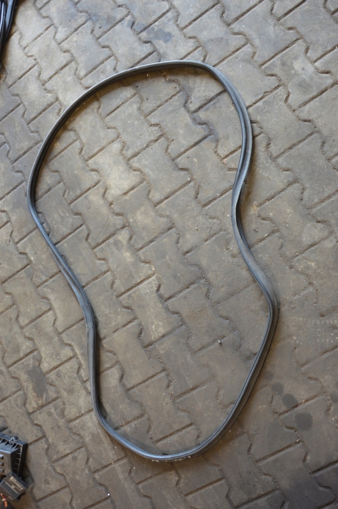 фото №1, Skoda rapid spaceback прокладка кришки багажника