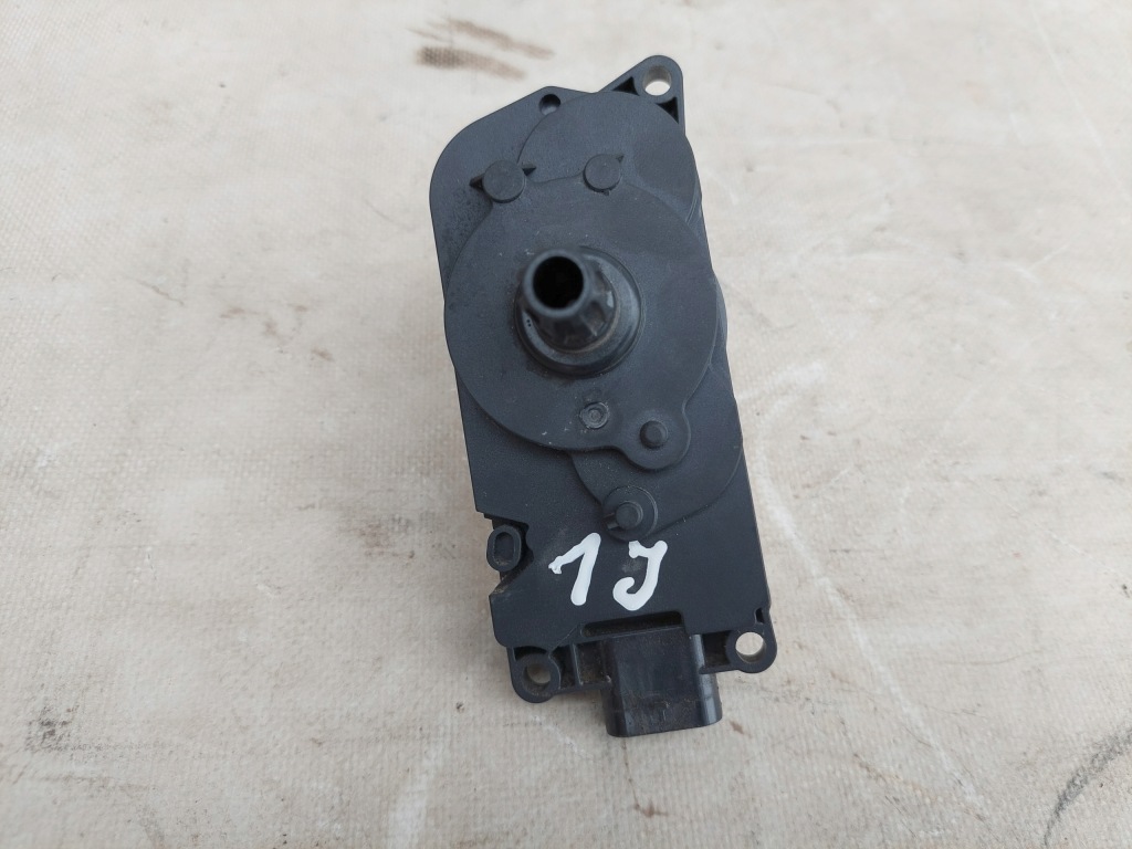 Bmw f40 g20 g21 моторчик шторка жалюзи 9464869 9464869-02 5811r1000 Доставка