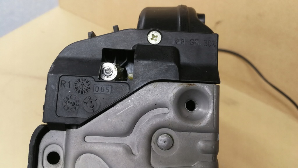 фото №10, Mercedes w211 замок двері правий задня 2117300635