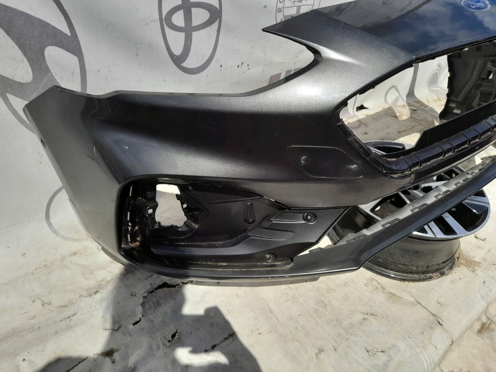 Ford focus mk4 st 18 r. бампер с Разборки