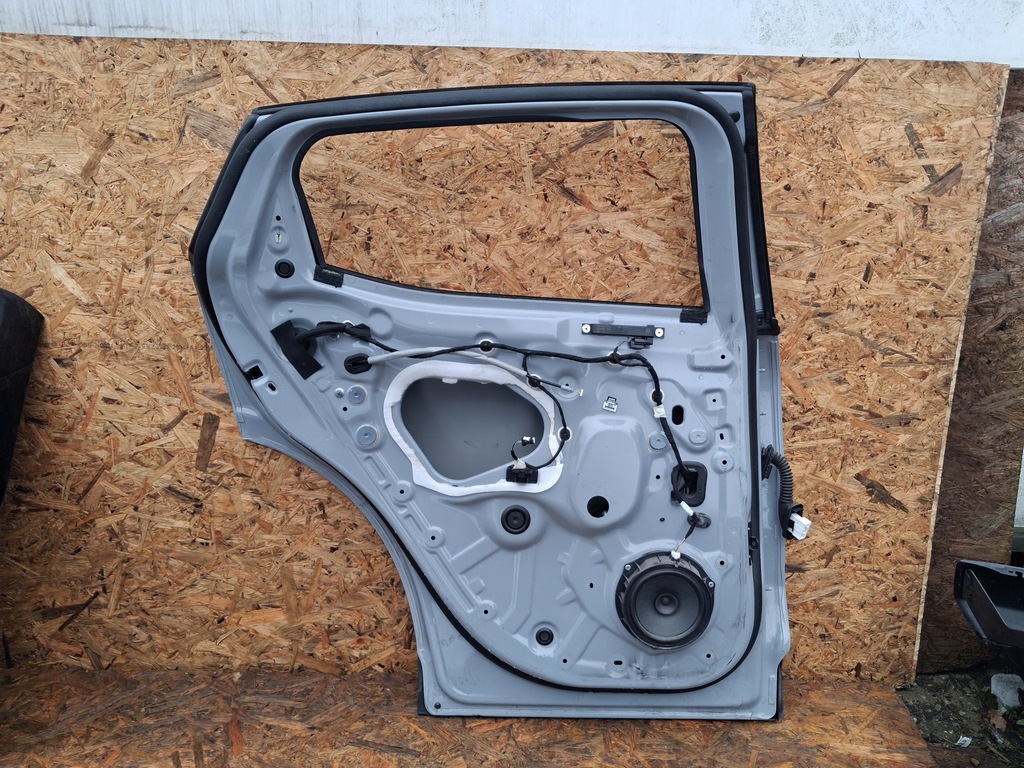 фото №2, Дверь полный левая задние левый задняя renault megane v e-tech
