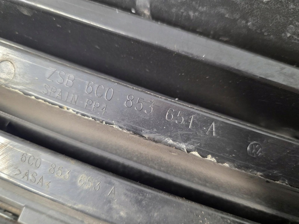 фото №15, Решітка радіатора решітка радіатора бампера перед vw polo 5 v lift 6c 14- 6c0853651a