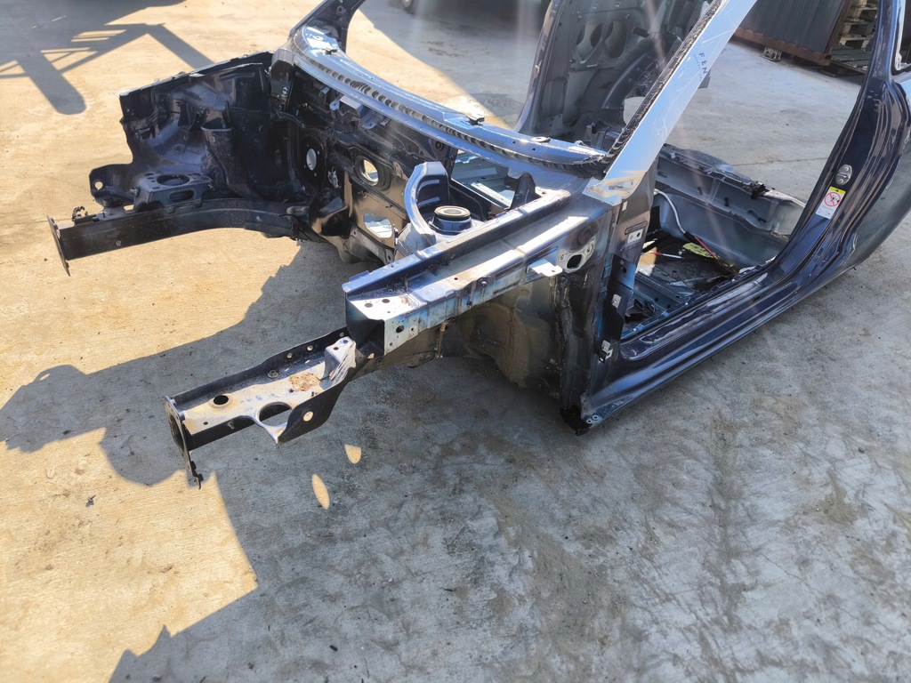 фото №1, Четверть лонжерон подкрылок левый перед a1 8x 3-дверь 5 дверь оригинал 1