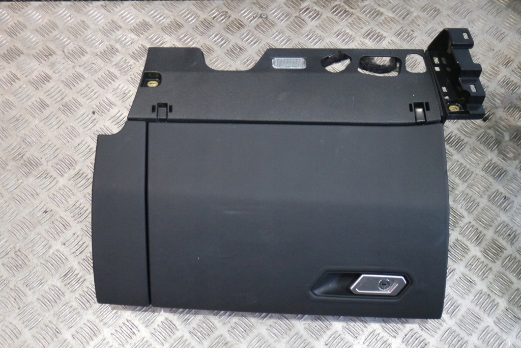 Купити Бардачок пасажира lamborghini urus 4ml857035