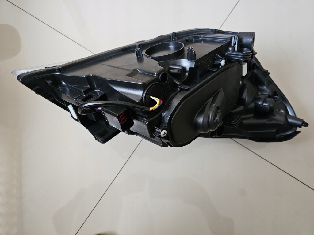 Volvo s60 v60 10- ліхтар фара led лівий новий Доставка