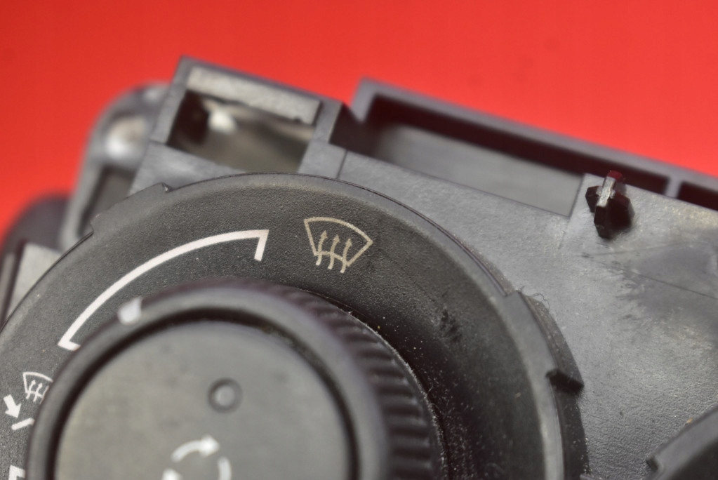 фото №9, Панель управление обдув кондиционер 69947013 peugeot 308 1 i t7 07-11