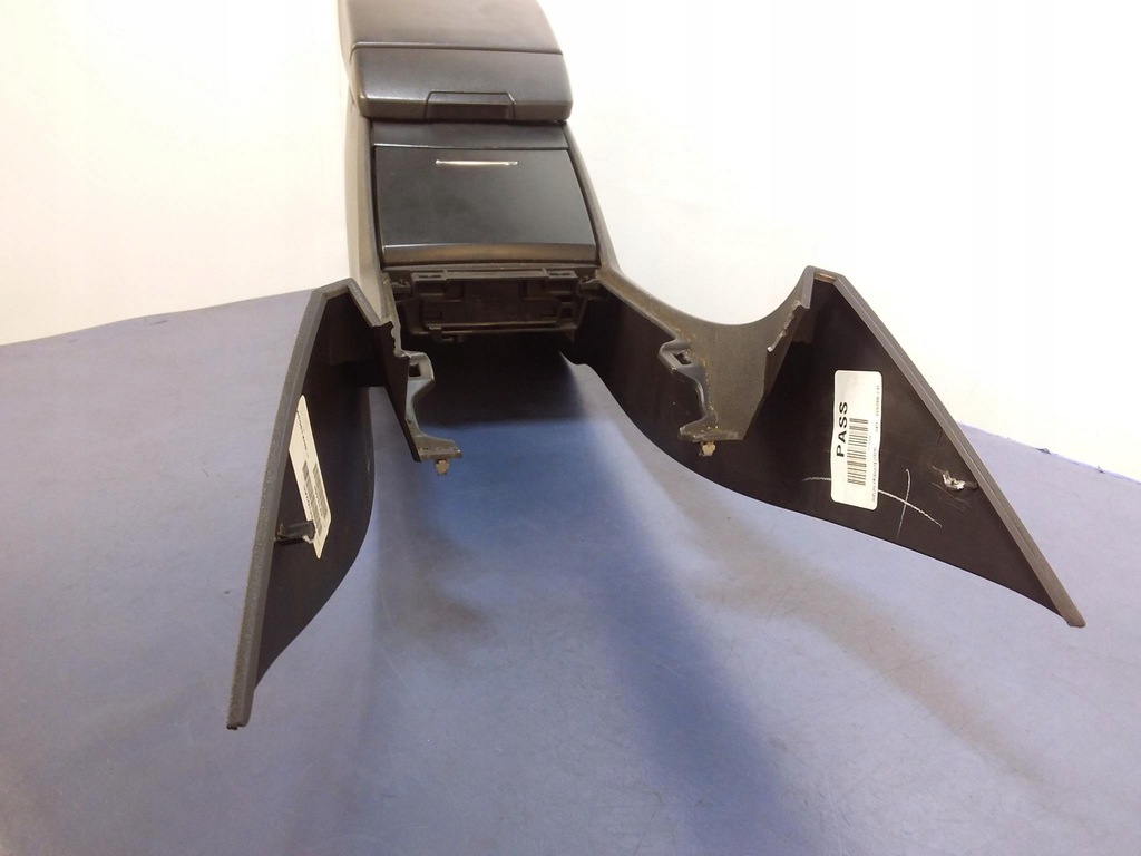 фото №13, Dodge charger 05-10 подлокотник туннель средний