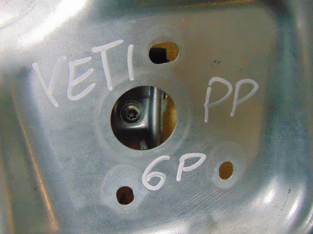 фото №6, Механизм стекло правый перед skoda yeti europa