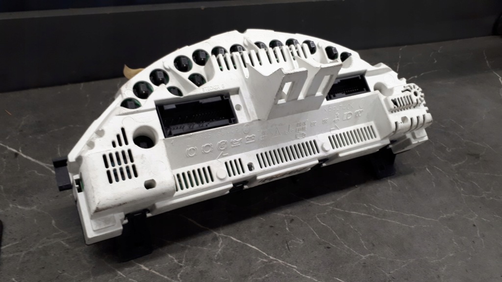 Купить A1685404411 счетчик приборы mercedes w168 1.6