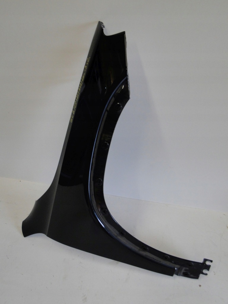 Купить Mercedes glb x247 247 крыло передний правый  amg