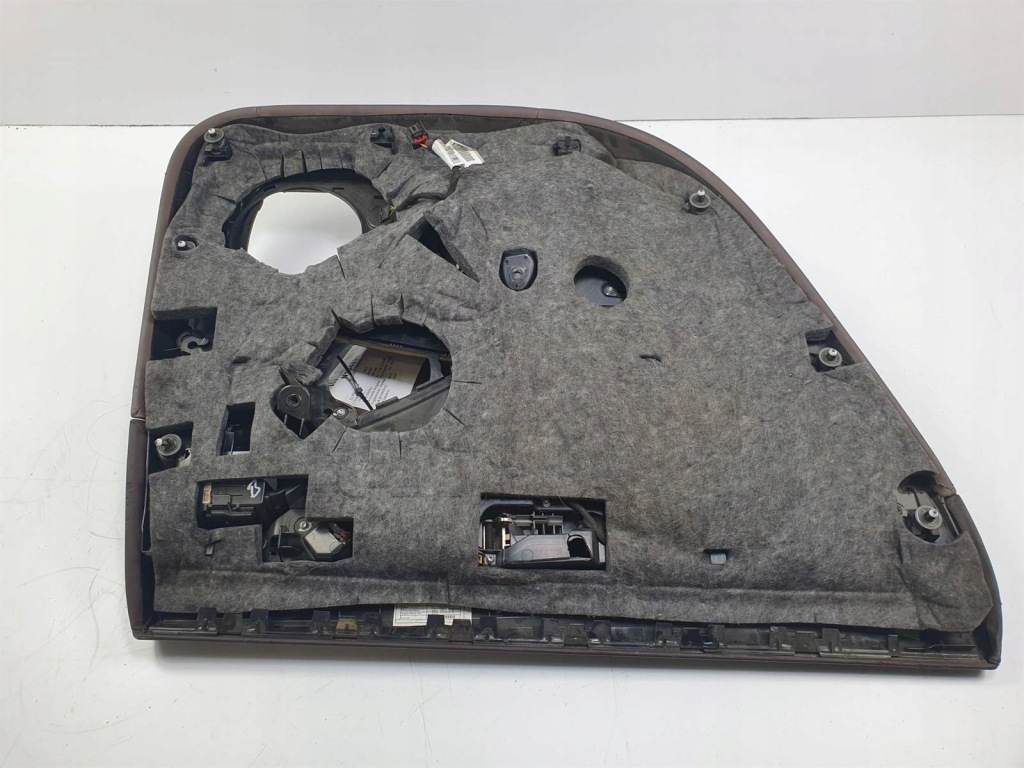 фото №7, Обшивка правий задня balao bang audi a8 d4 przed lift