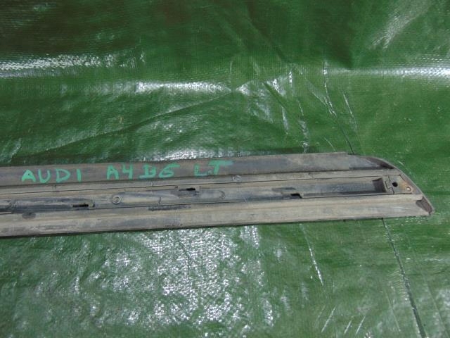 фото №6, Молдинг дверь правый задняя audi a4 b6