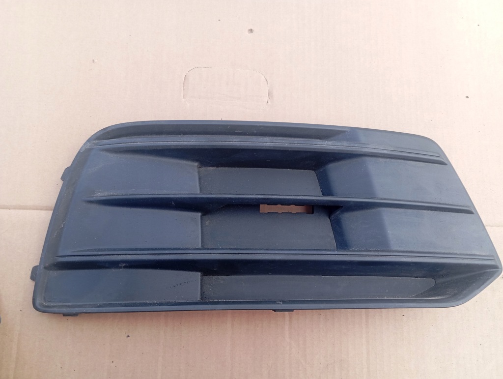 Купить Audi q5 решётка бампера решётка  заглушка правая s-line противотуманной фары