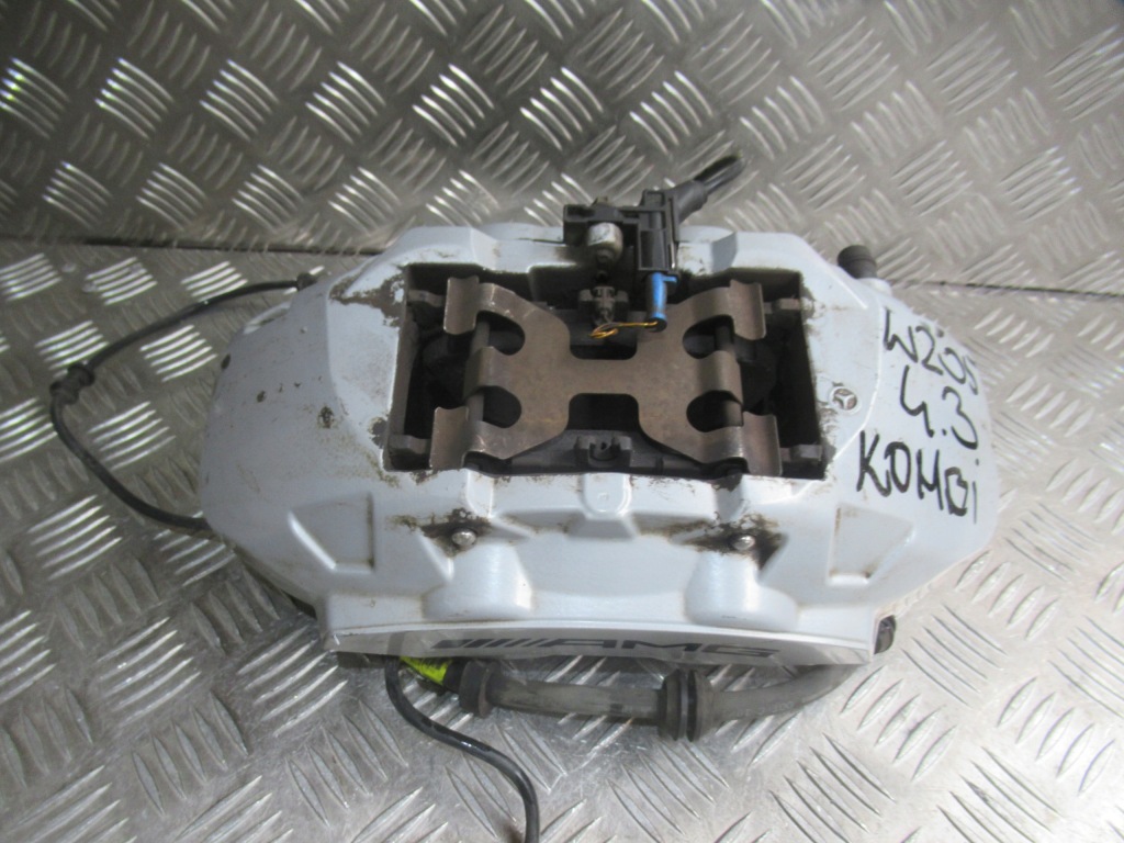 Mercedes w205 w213 w238 cls 257 4.3 amg тормоза суппорты+ тормозные диски комплект Оригинал