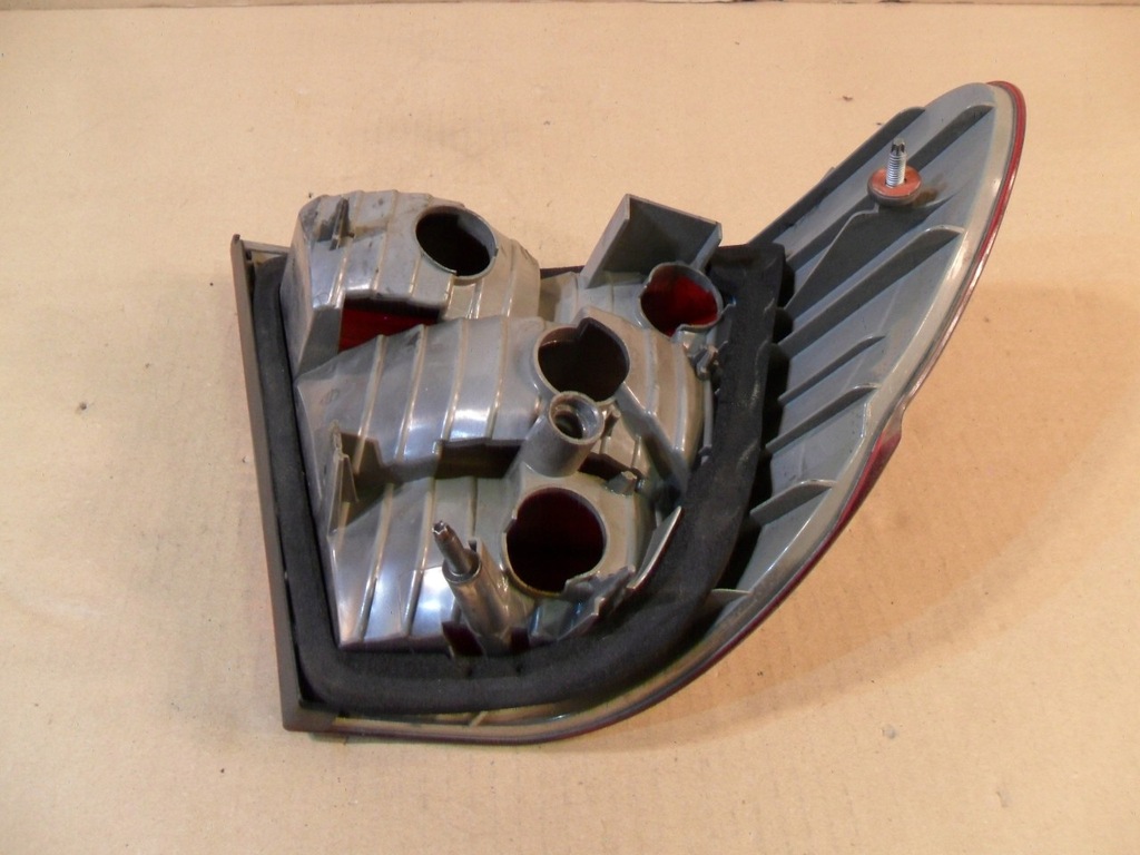 фото №15, Лампа задняя задняя правая bmw 3 e46 sedan 6910532