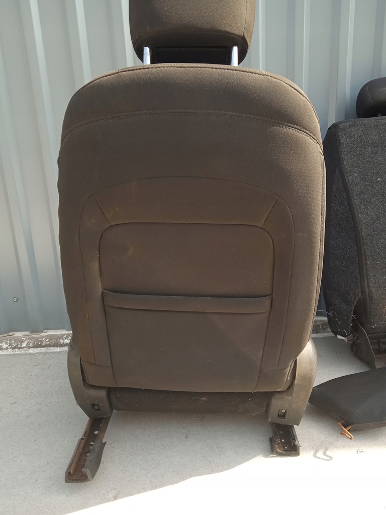 фото №14, Chrysler 200 15- сидіння заднє сидіння usa