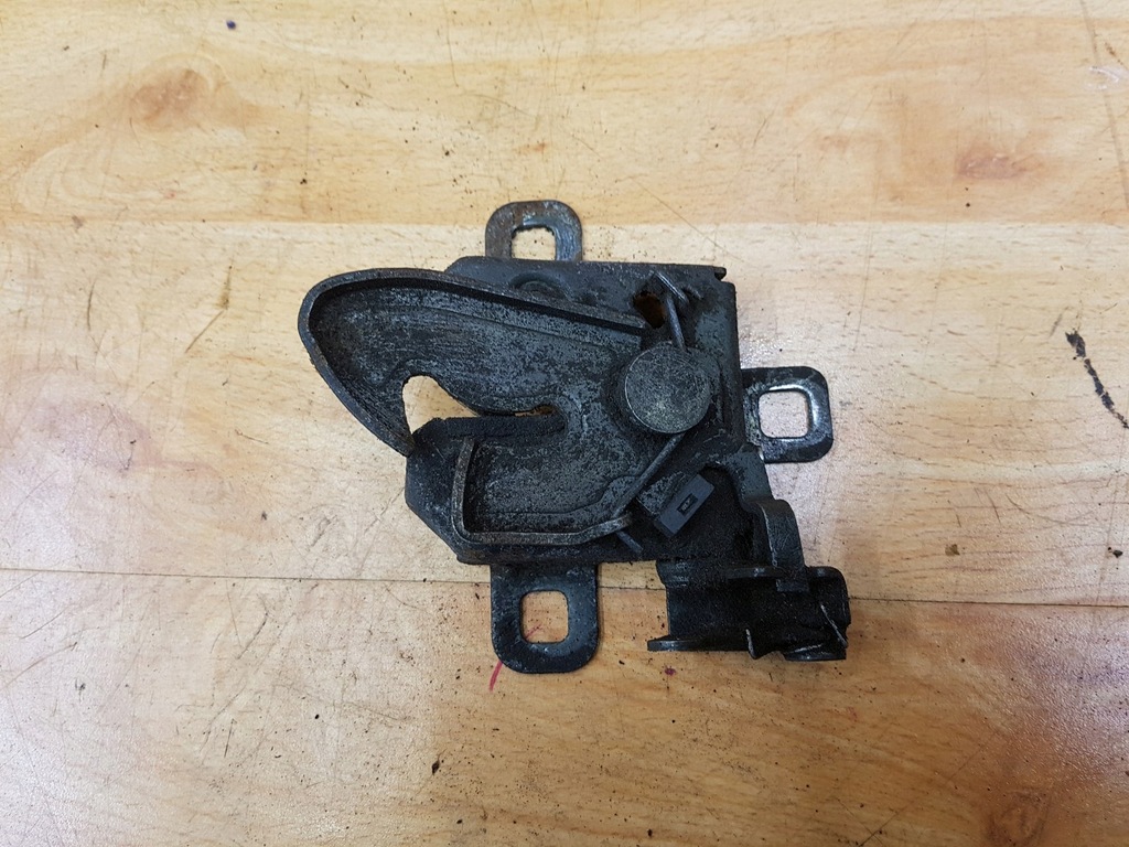 фото №1, Замок капот крышки двигателя fiat stilo